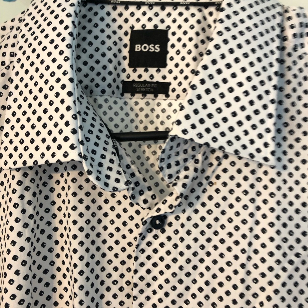 HUGO BOSS Men's collared Black and White Patterned Shirt